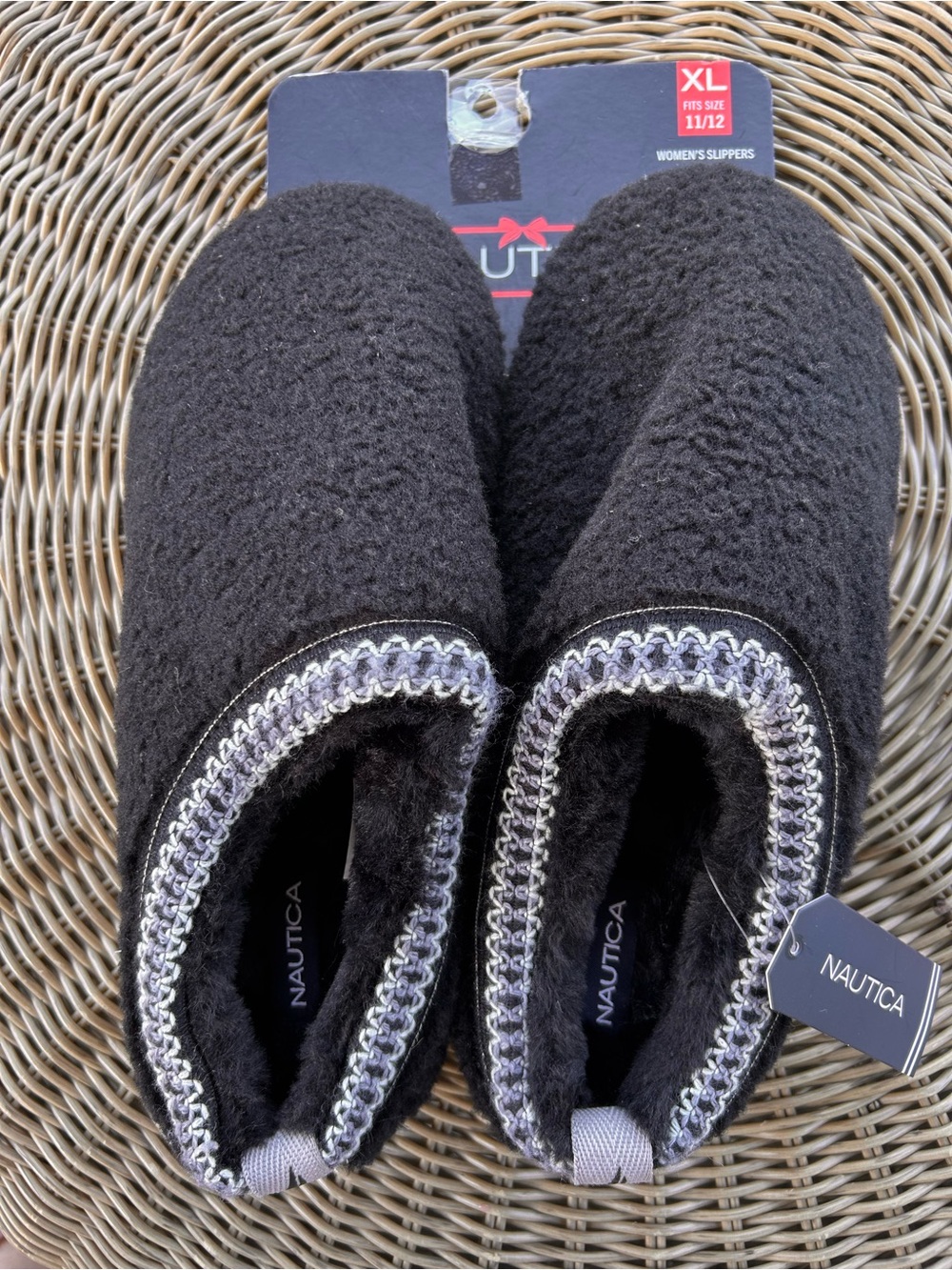 Nautica Women's Black Plush Slip-On Slippers with Knit Trim size 11/12 NWT